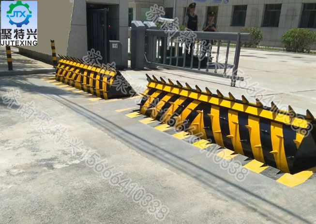 内蒙古路障机安装案例 内蒙古路障机安装案例
